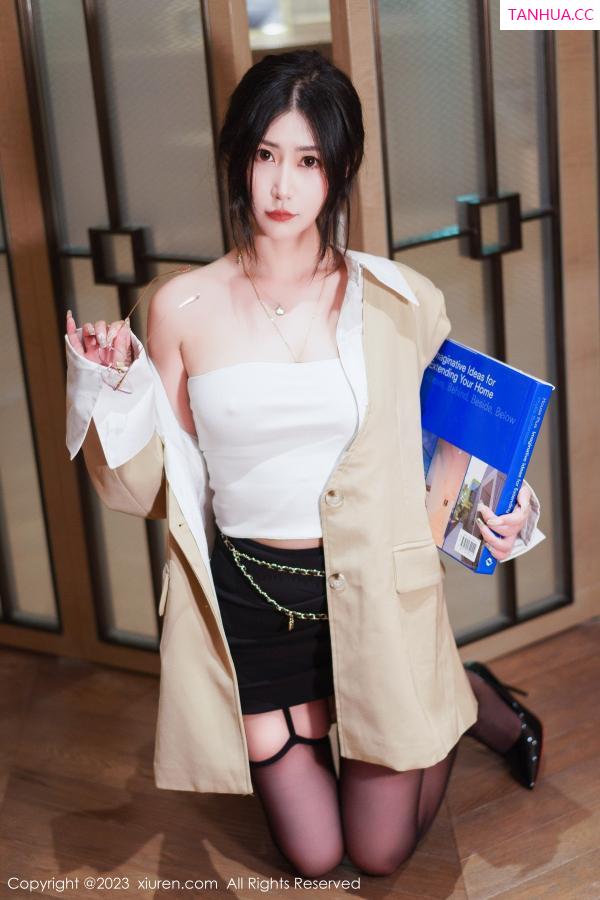 laura阿姣  [XiuRen]高清写真图 2023.01.13 No.6129 laura阿姣 黑丝美腿第7张图片